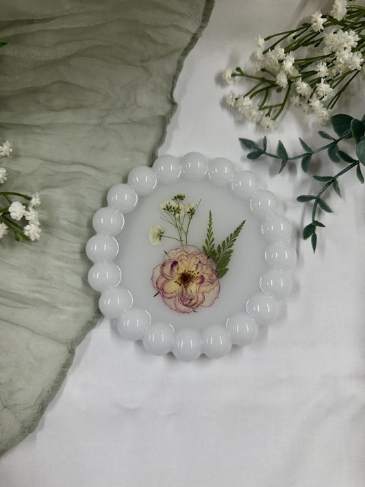 Pressed Flower Resin Coaster: Beaded Edge Jewelry Dish, Nature-Inspired Decor