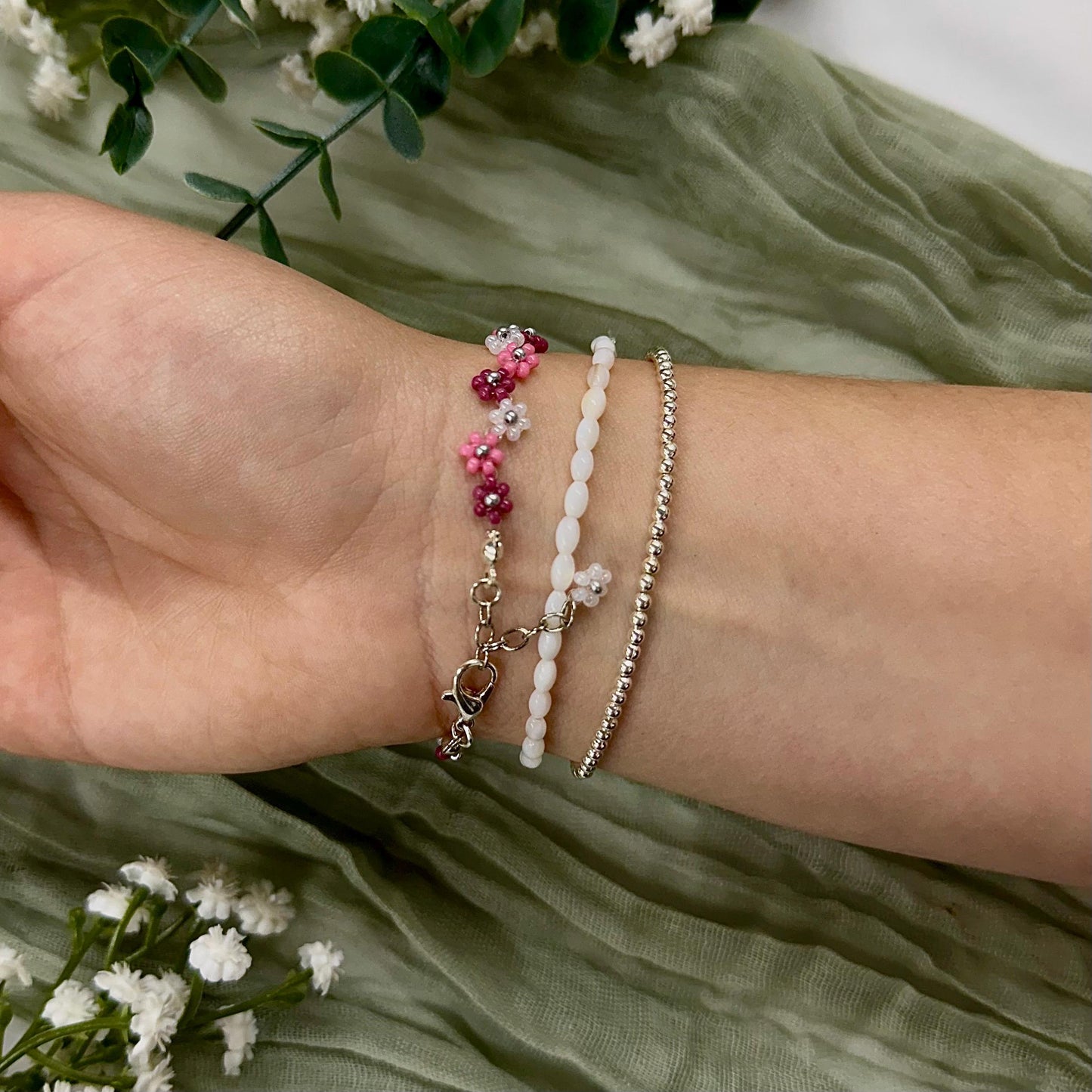 Beaded Flower Bracelet - Strawberry Sorbet
