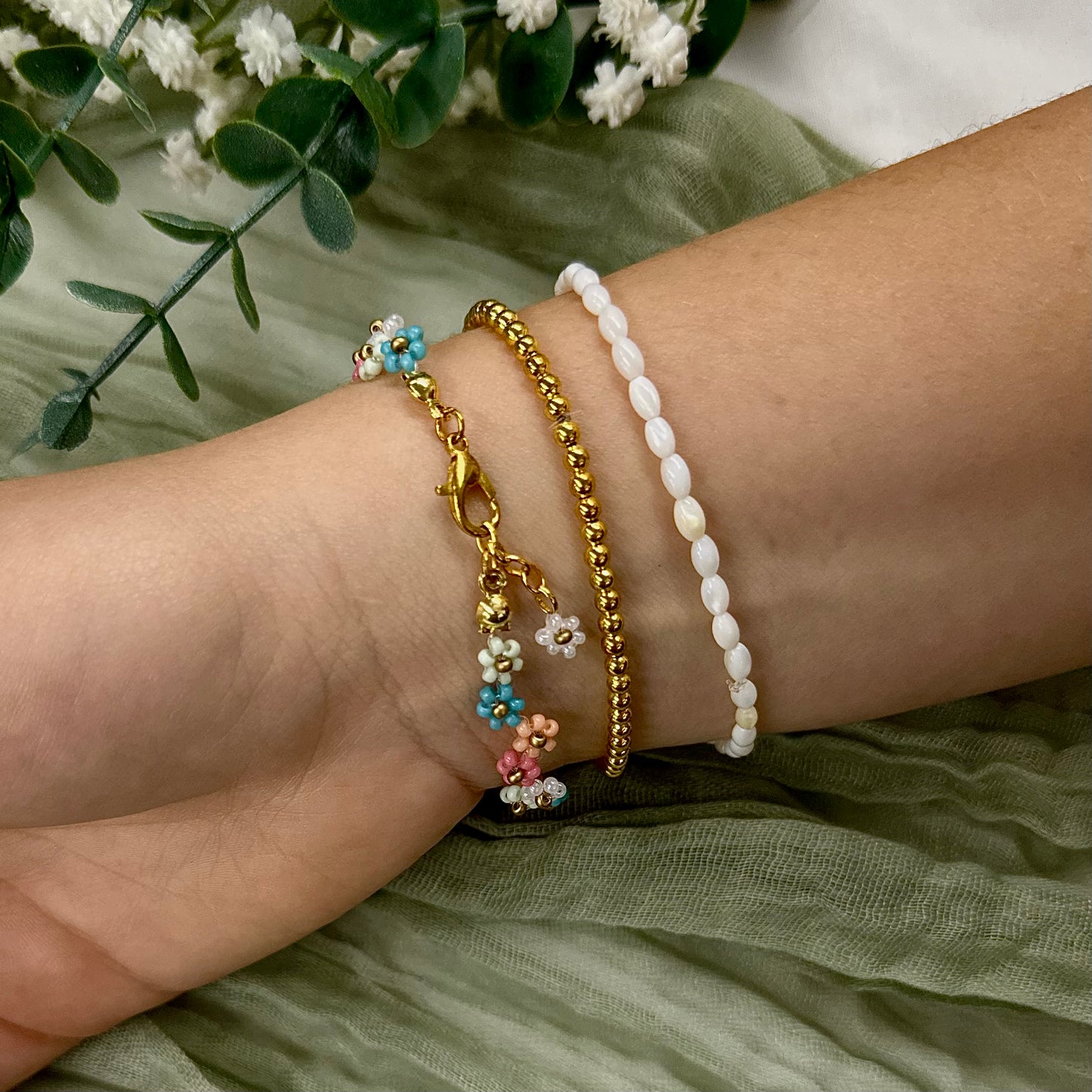 Beaded Flower Bracelet - Summer Skies