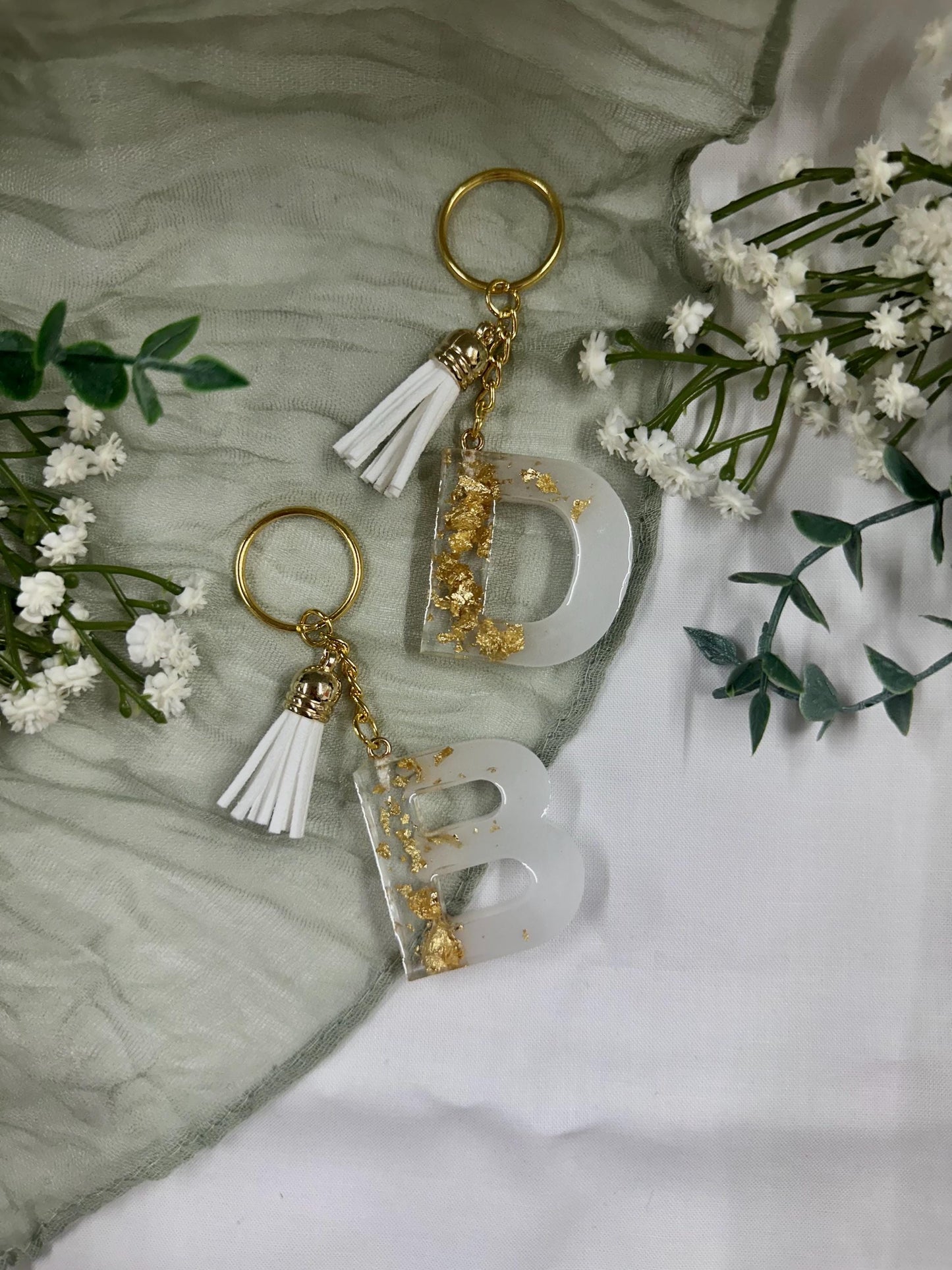 Personalized Resin Letter Keychain: Pearl & Gold Flake Monogram Bag Charm